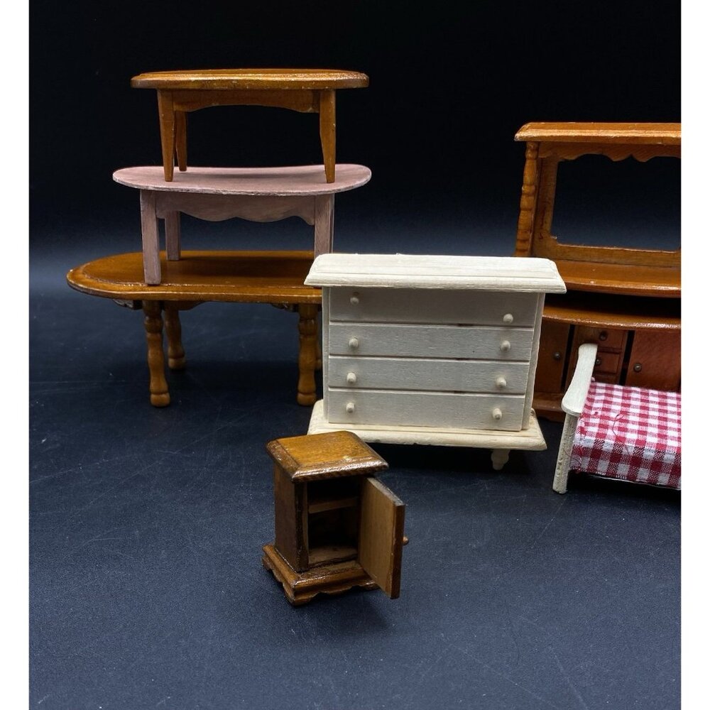 Lots 7 Miniature Dollhouse Bed Tables Buffet Dresser Nightstand ￼ - Picture 12 of 16